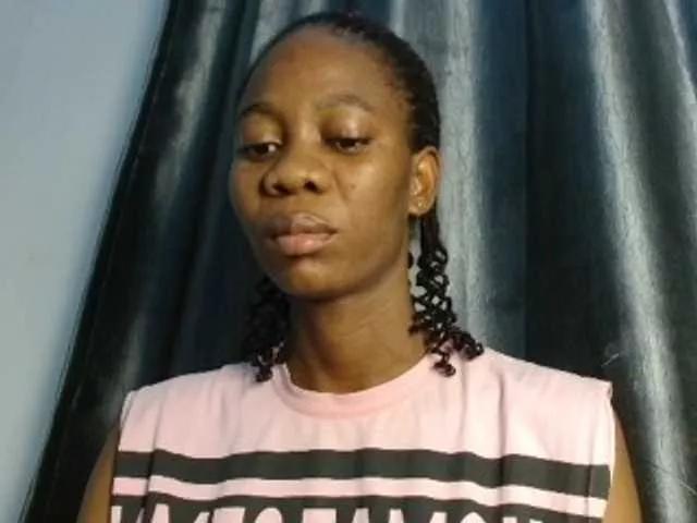 Sweetpussy135 from BongaCams