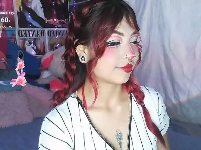 Sweetred11 from BongaCams
