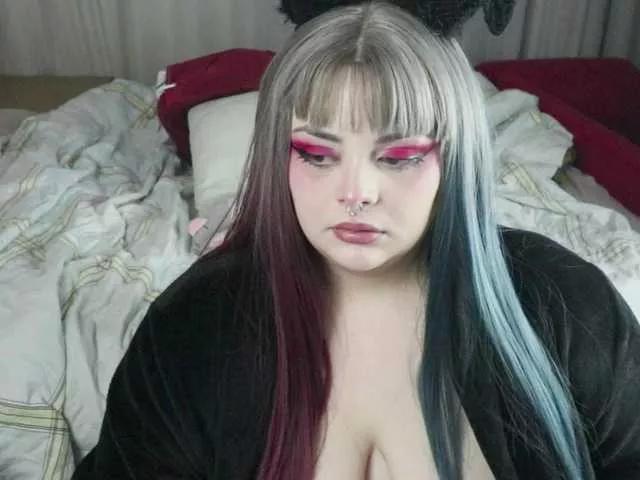 SweetSuika from BongaCams