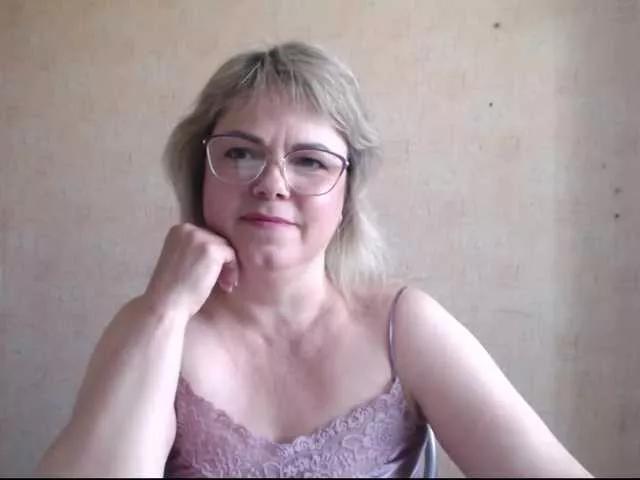 sweetsunset11 from BongaCams