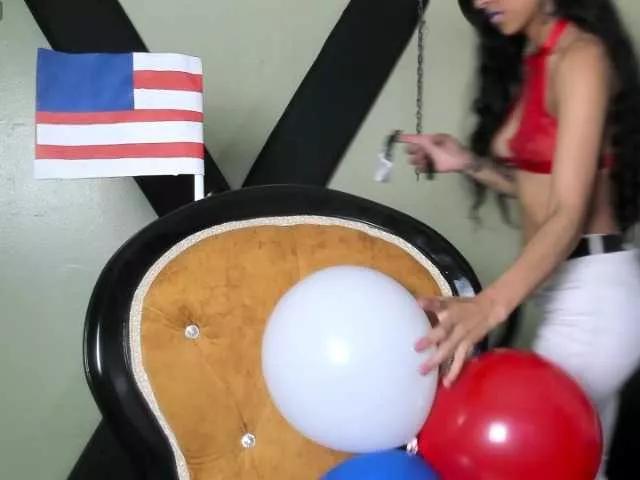 Sweettpleasure from BongaCams