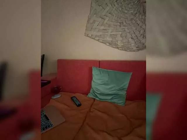 tamtam12 from BongaCams