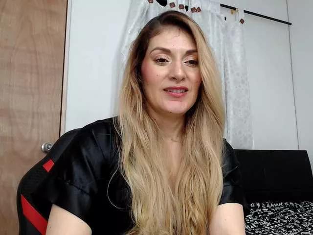 The-skinny webcams show profile image 
