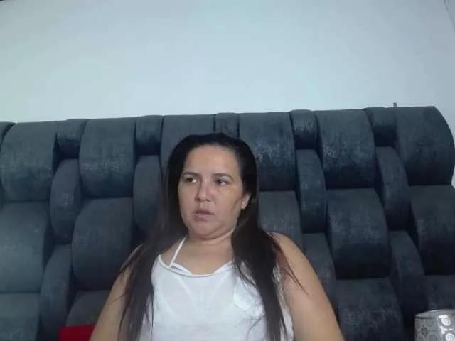 Vauroracooper webcams show profile image 