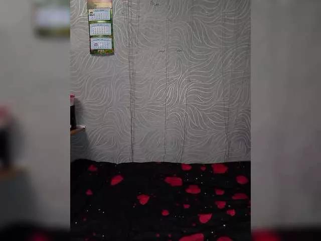 VikkiHamilton from BongaCams