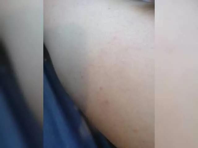 Vivadivawow from BongaCams
