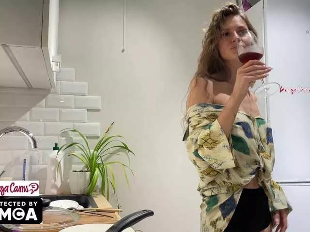 Vvv-lifffe from BongaCams
