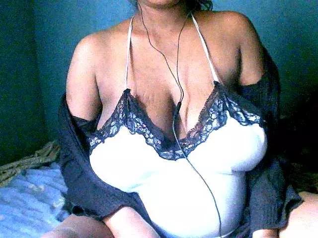 WeendyCelinah88 from BongaCams