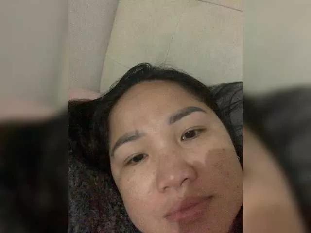 Wildrose01 on BongaCams