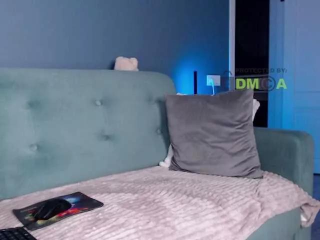wowpups from BongaCams