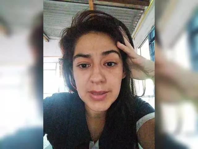 Ximena-04 webcams show profile image 