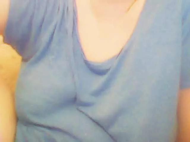 XMomentX1 from BongaCams