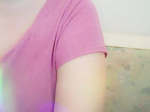 XMomentX1 from BongaCams
