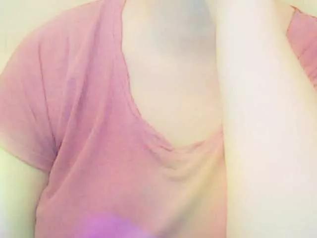 XMomentX1 from BongaCams