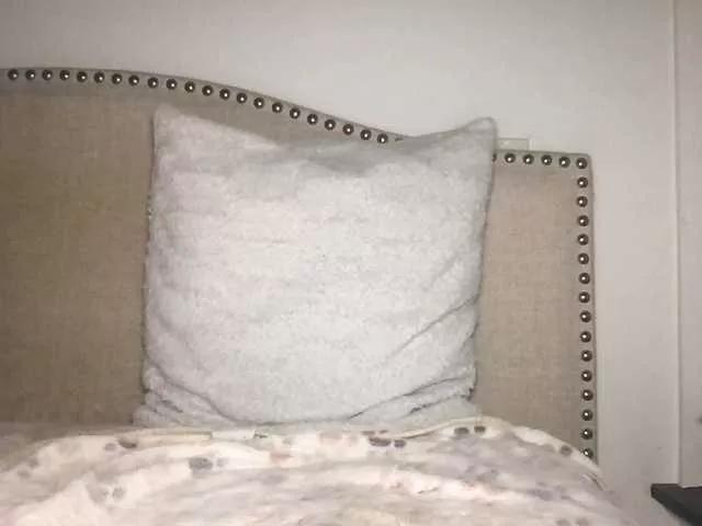 Xoxcat from BongaCams