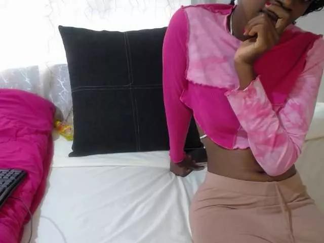 Yarah webcams show profile image 
