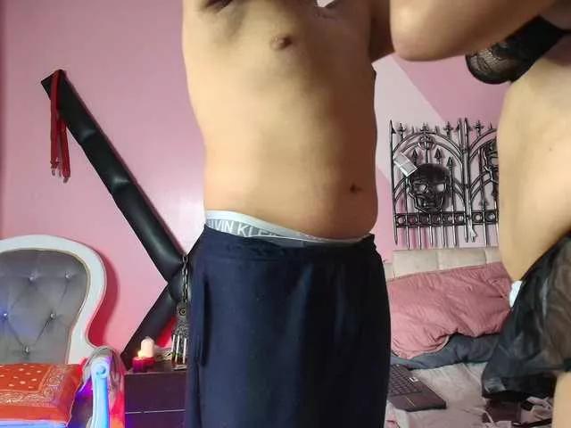 YiingandYang from BongaCams