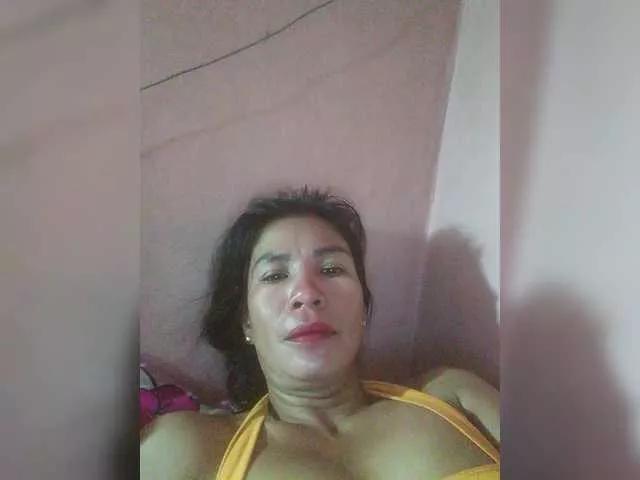 Yummyasian22 from BongaCams