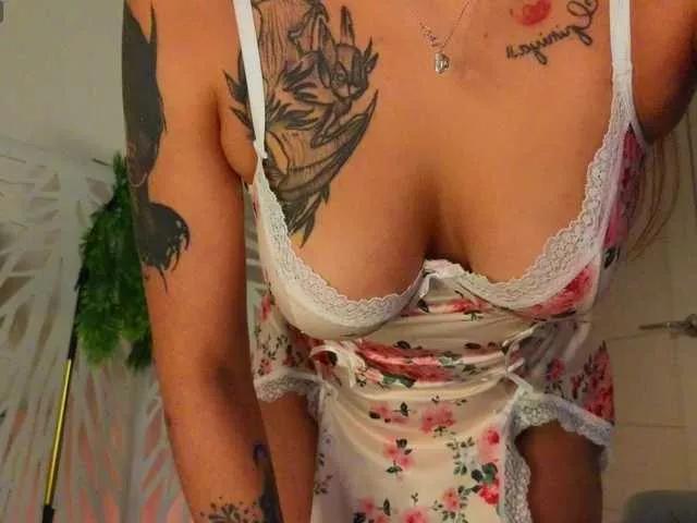 zennda from BongaCams
