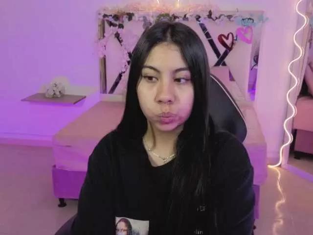 ZURY-TAY webcams show profile image 