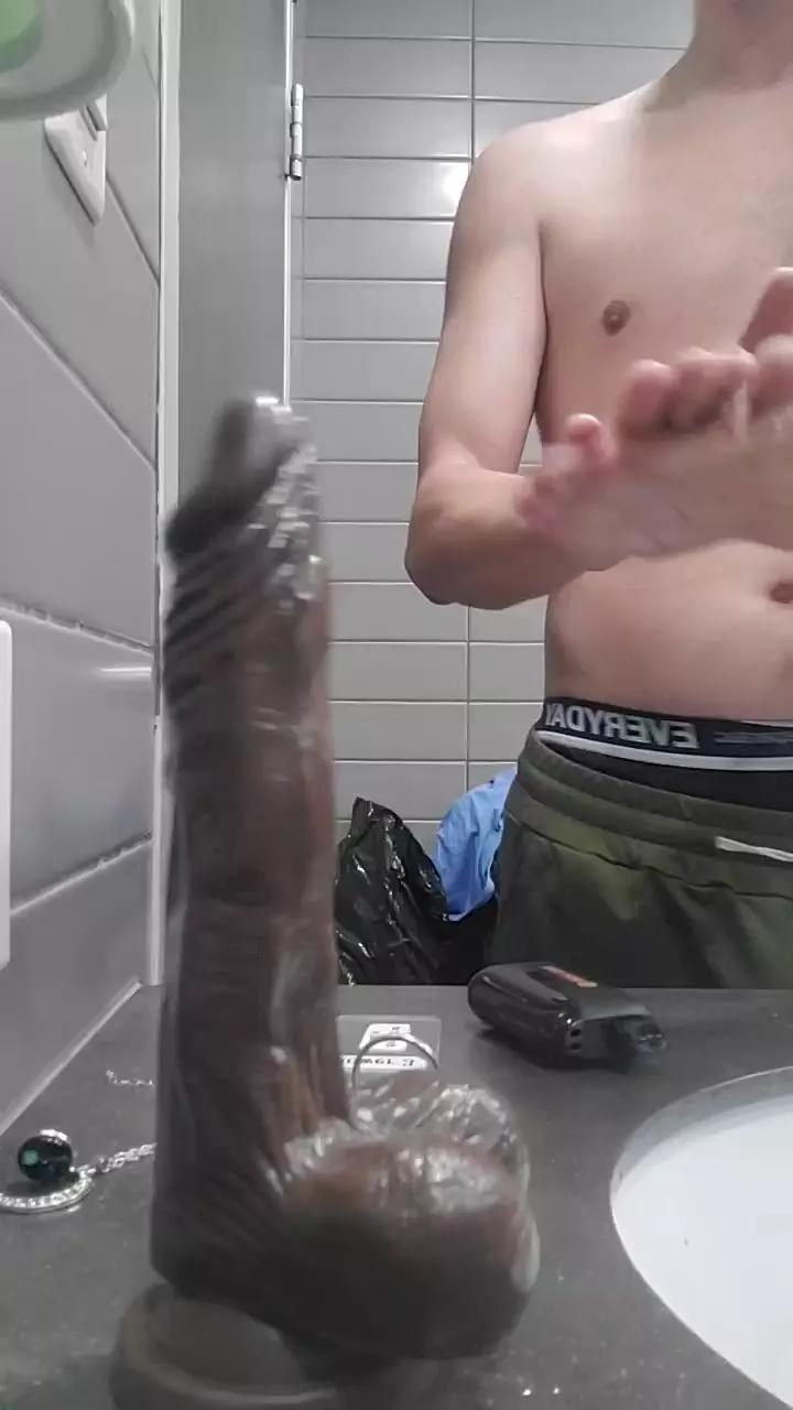 44Alexthebard44 from Cam4