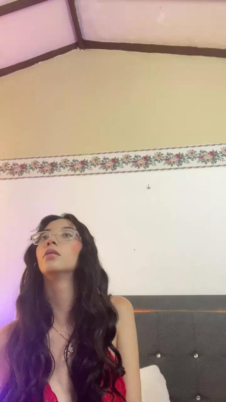 AbbyGlow from Cam4