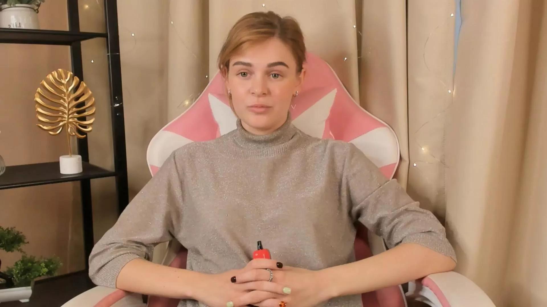 AdaMolyneux from Cam4