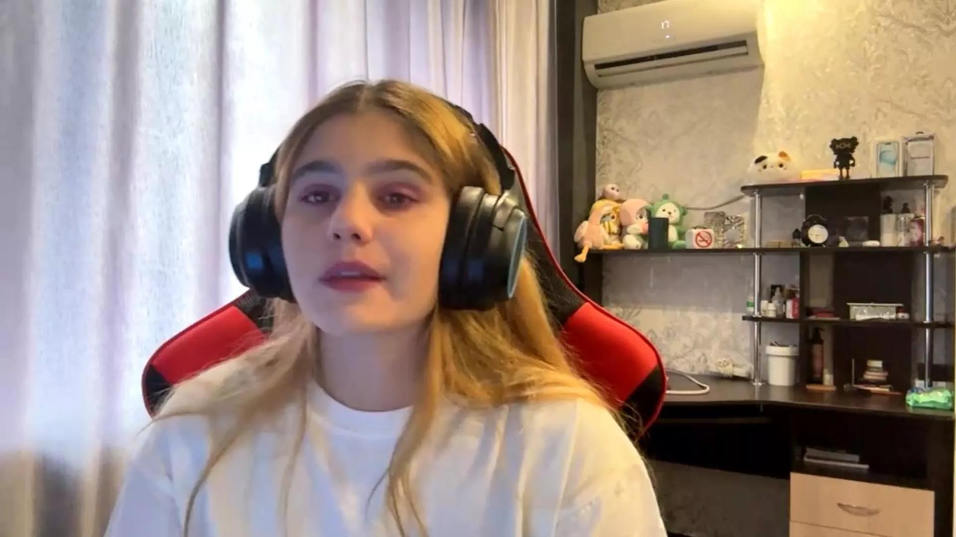 AguedaHoltz webcams show profile image 
