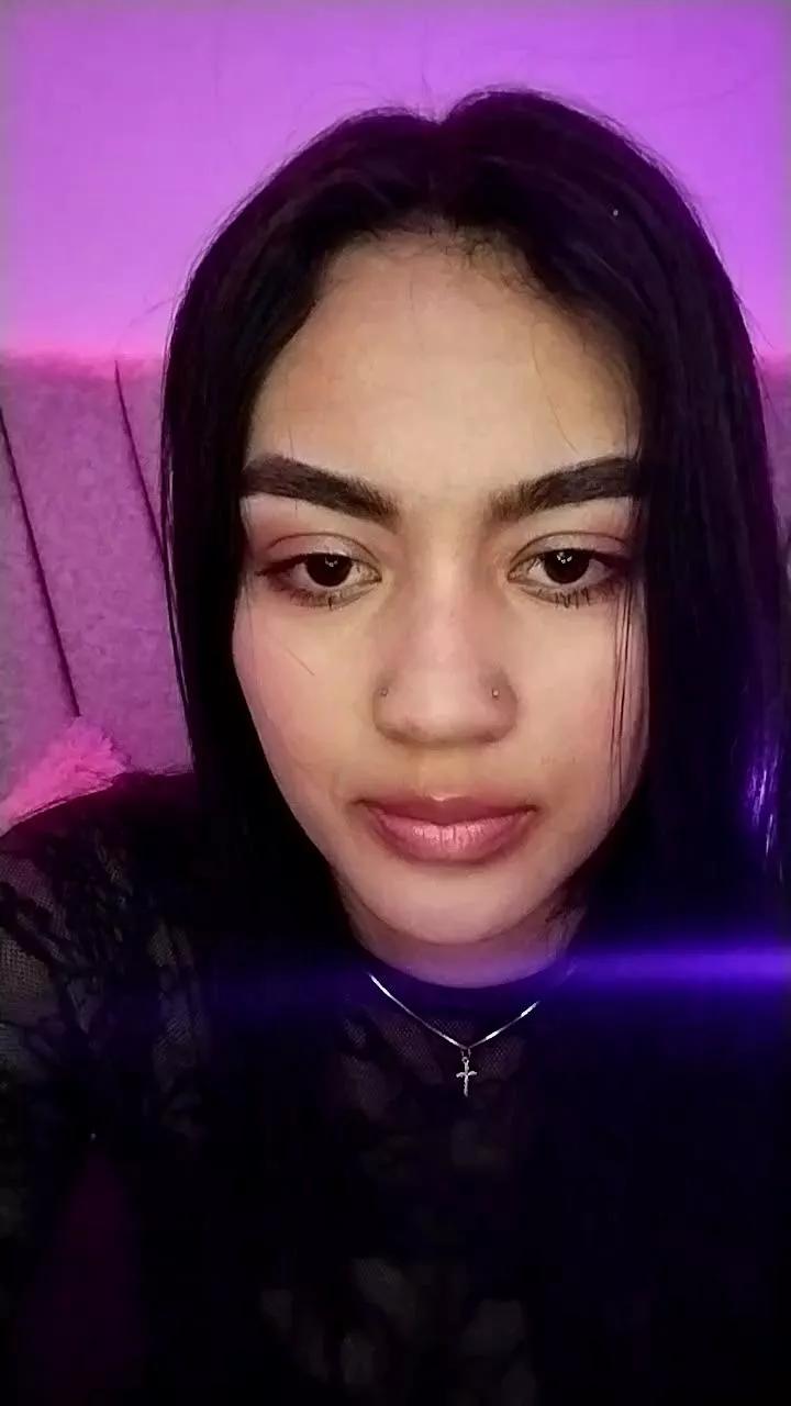 Alahiateen webcams show profile image 