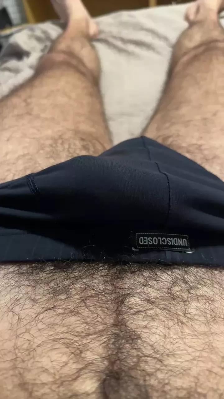Aleale2587 from Cam4