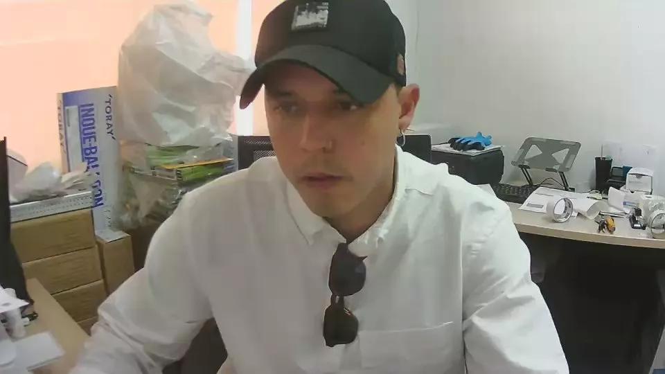 Alejandro_m1 webcams show profile image 