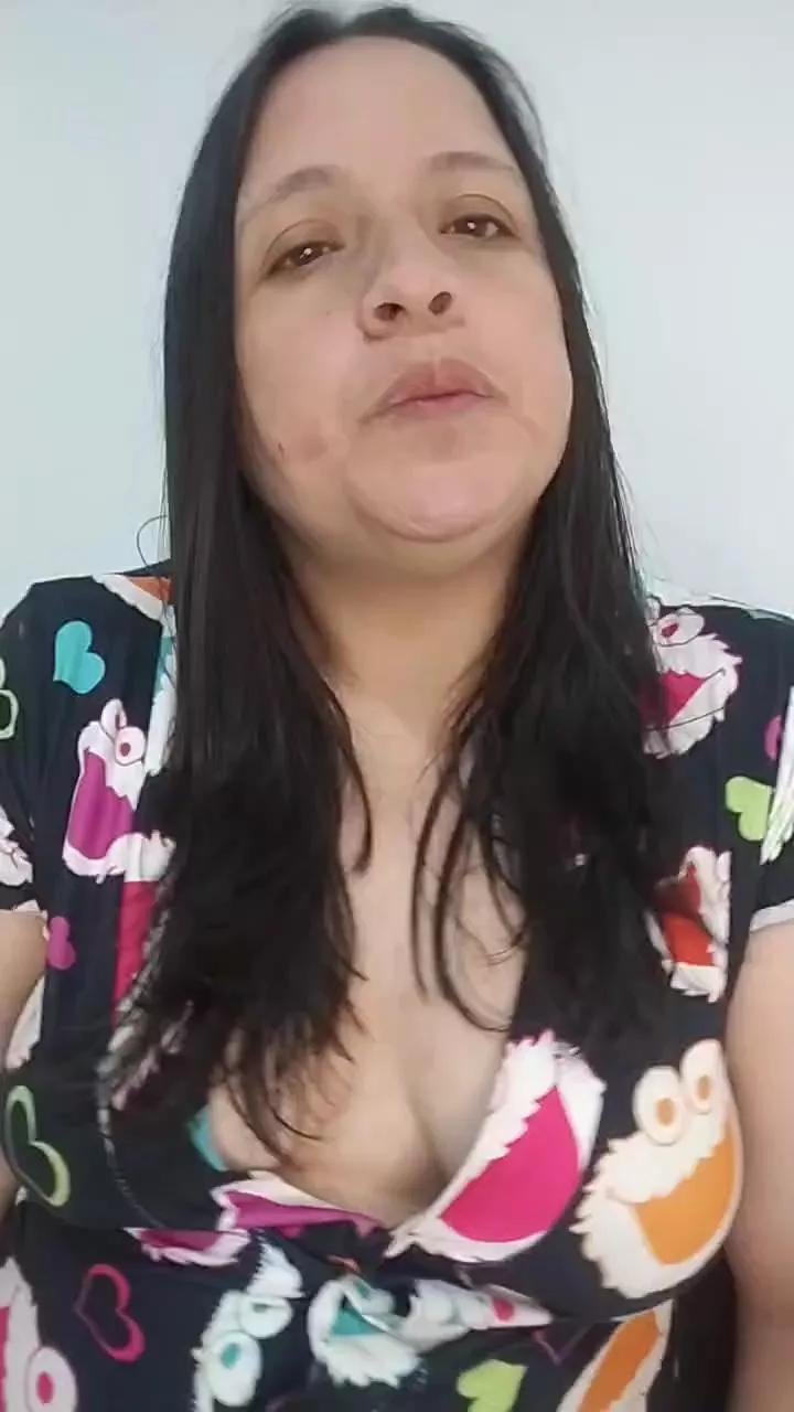 Alejita_26_sexy webcams show profile image 