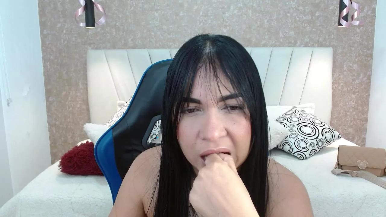AliceSmiith_ on Cam4
