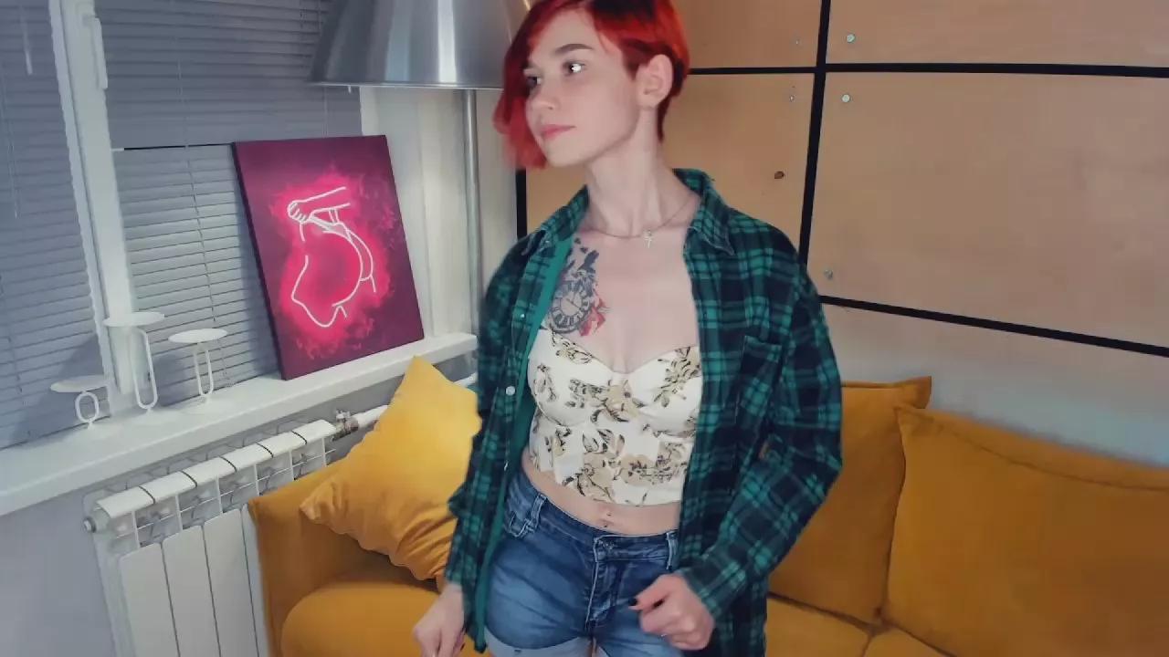 Allisonward webcams show profile image 