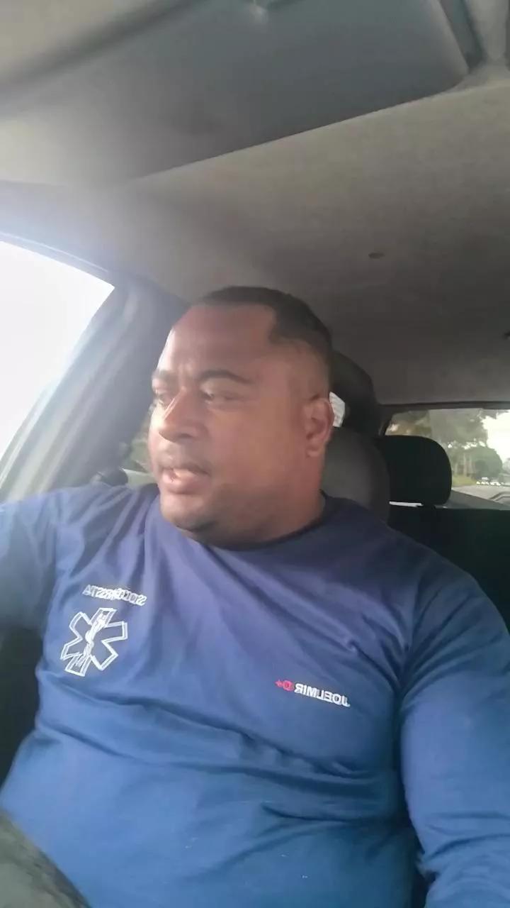 Almeidavieir webcams show profile image 