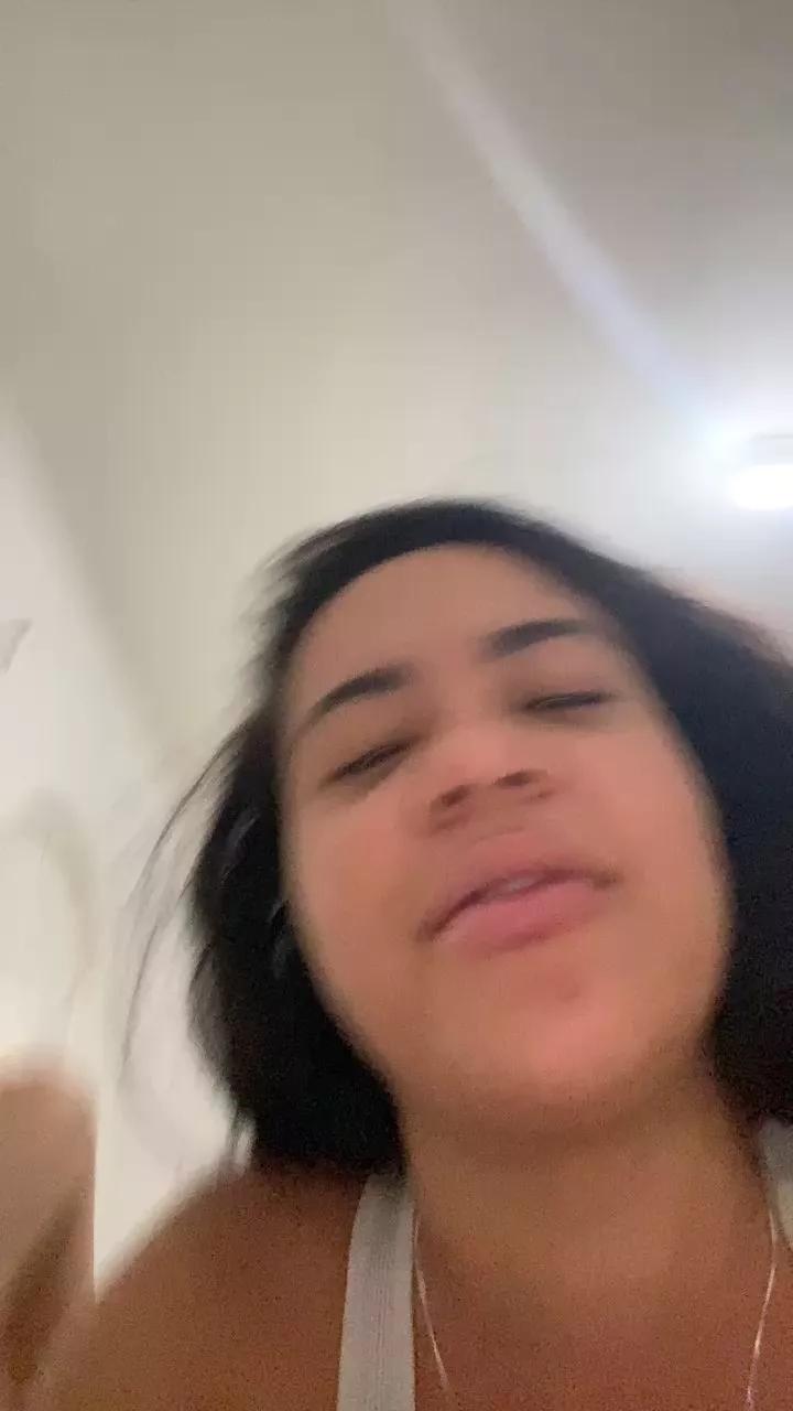 AmandaDebaro from Cam4