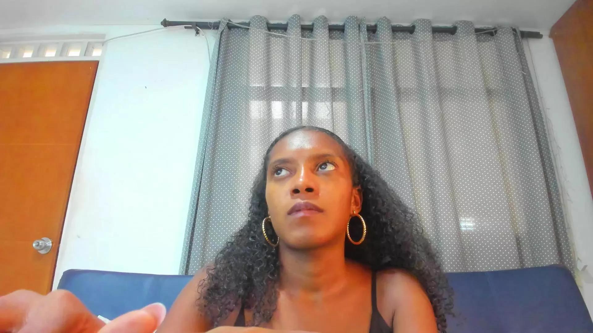 anamyle from Cam4
