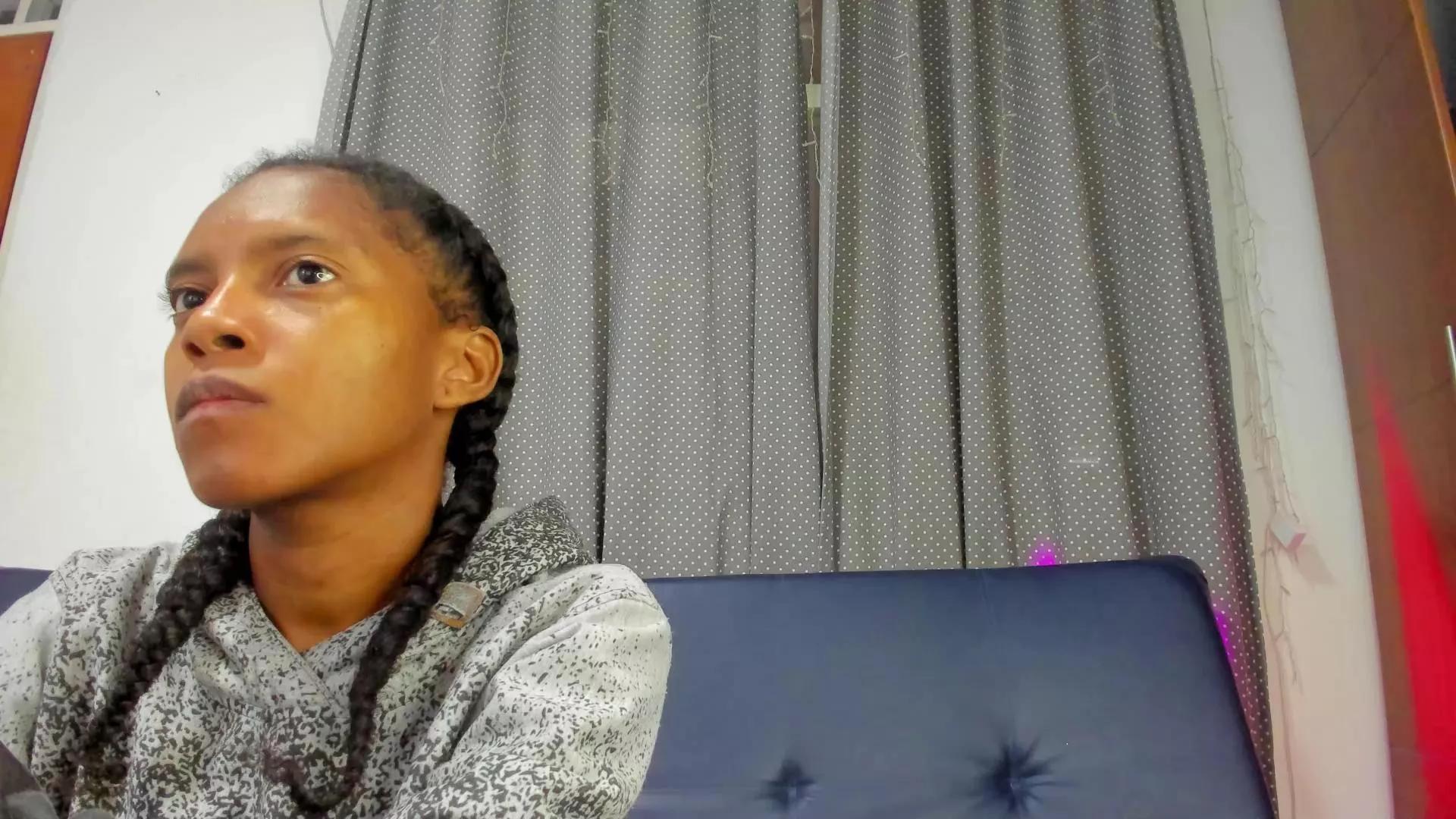 anamyle from Cam4