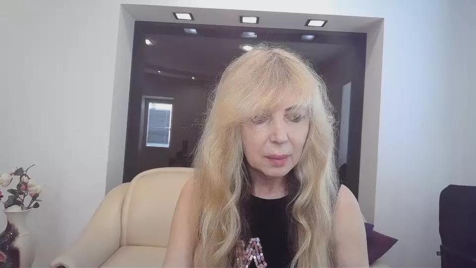 Anna_Diax from Cam4