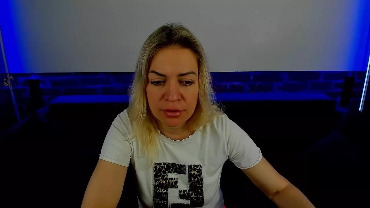 anna_snow9 from Cam4