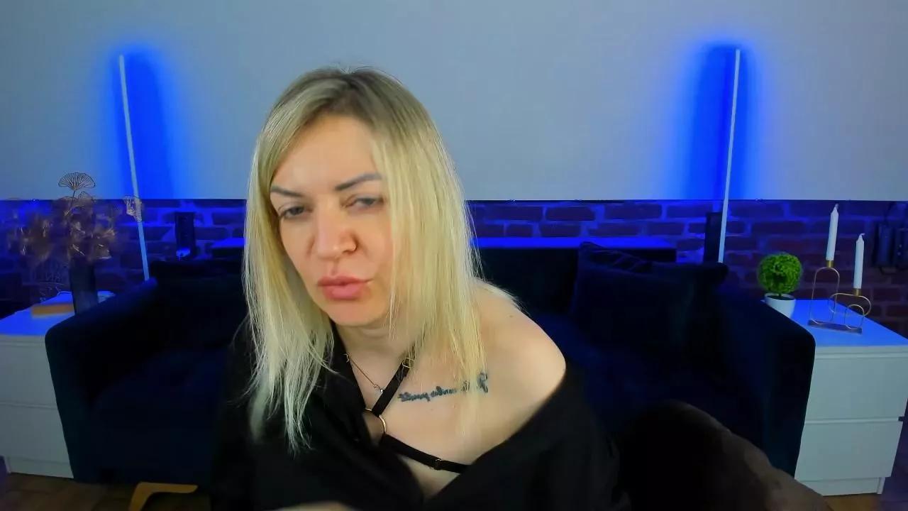 anna_snow9 from Cam4