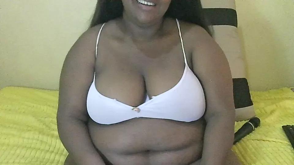 AnnabigpussyXO from Cam4