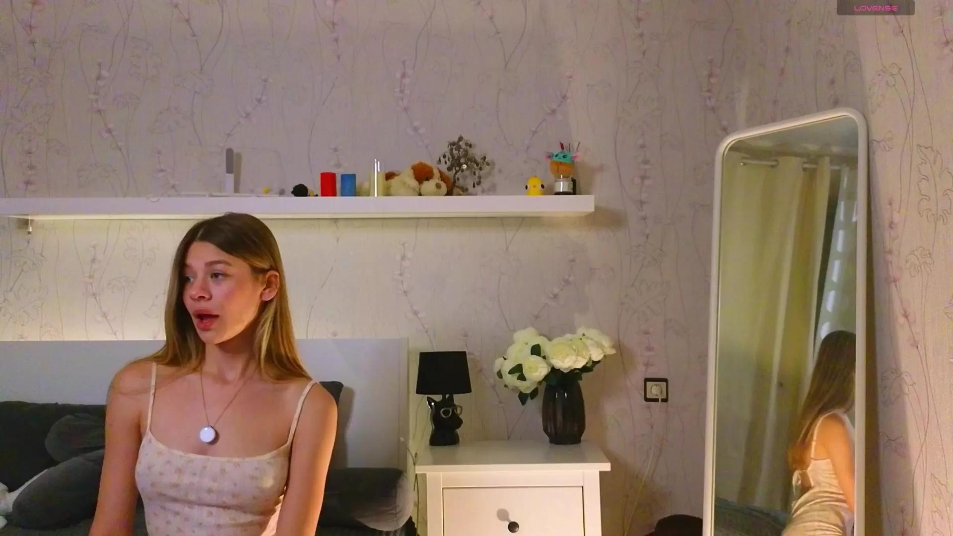 AnneVerity webcams show profile image 