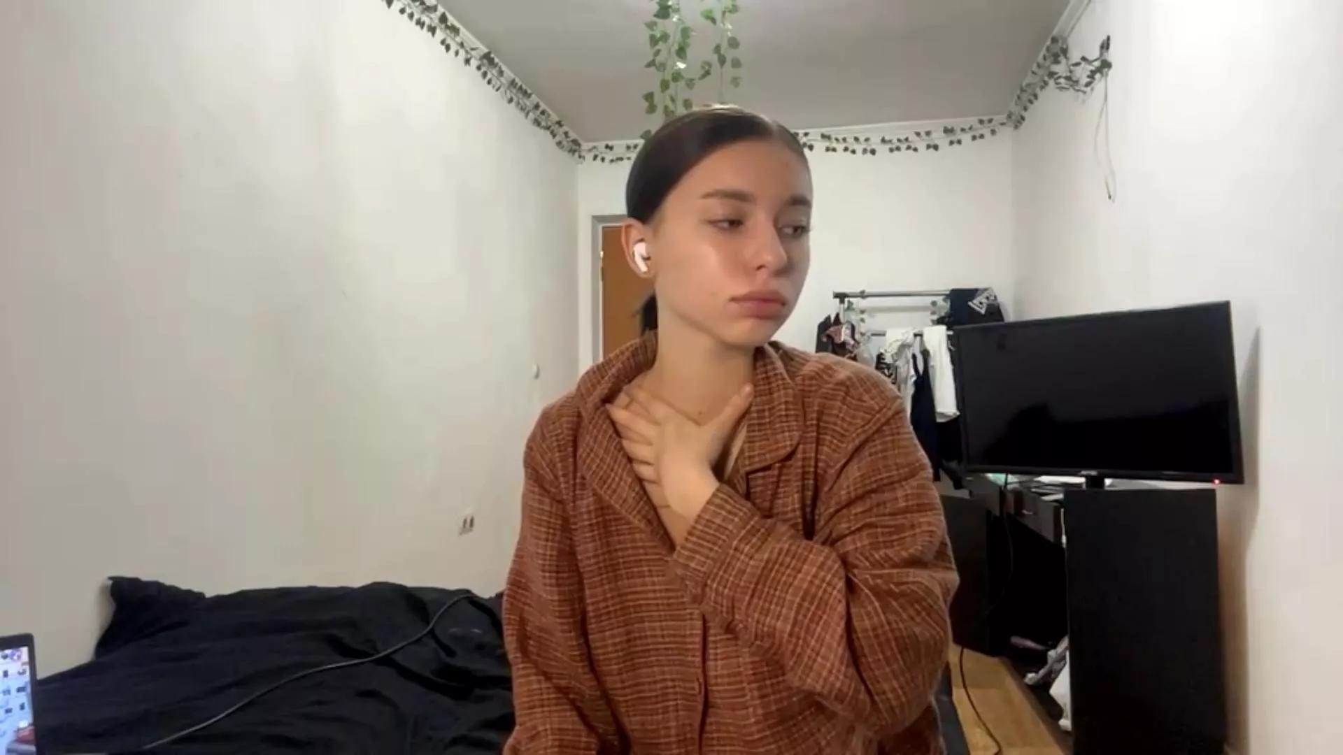 AnnieRaborn from Cam4