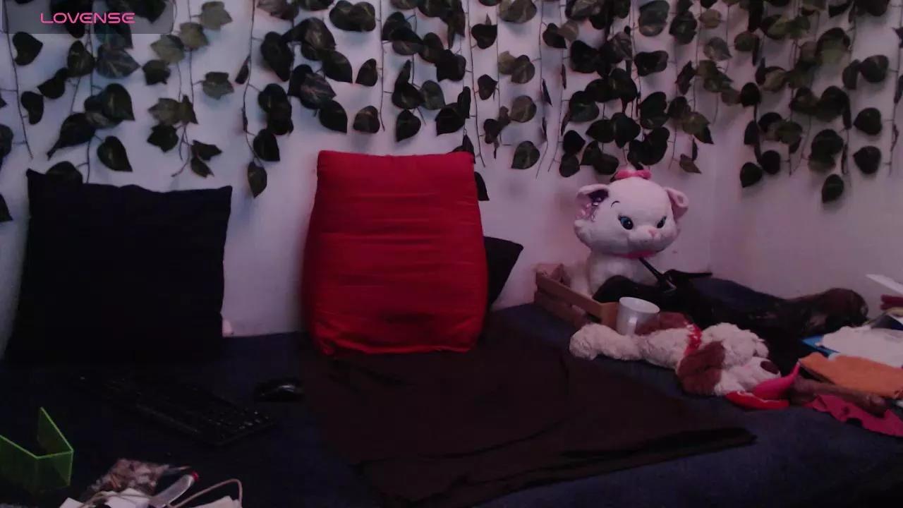 Ariana_hoot from Cam4