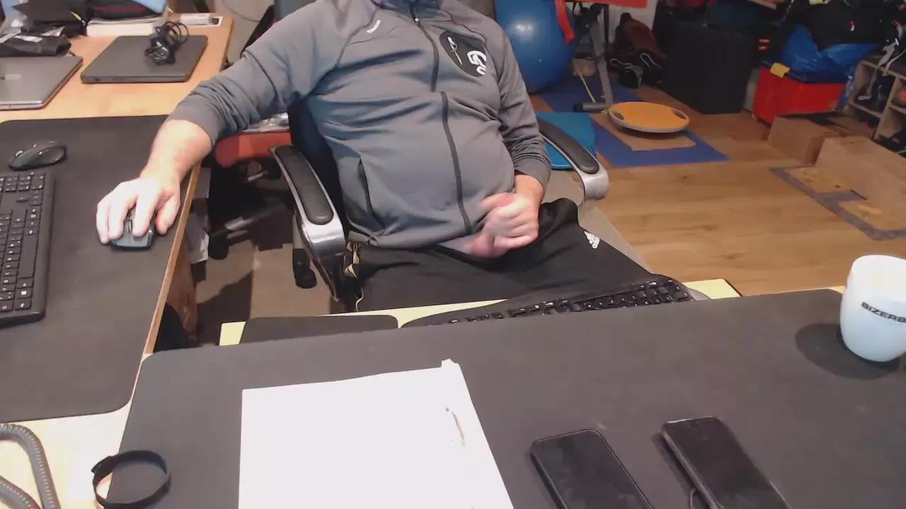 Armgai70 webcams show profile image 