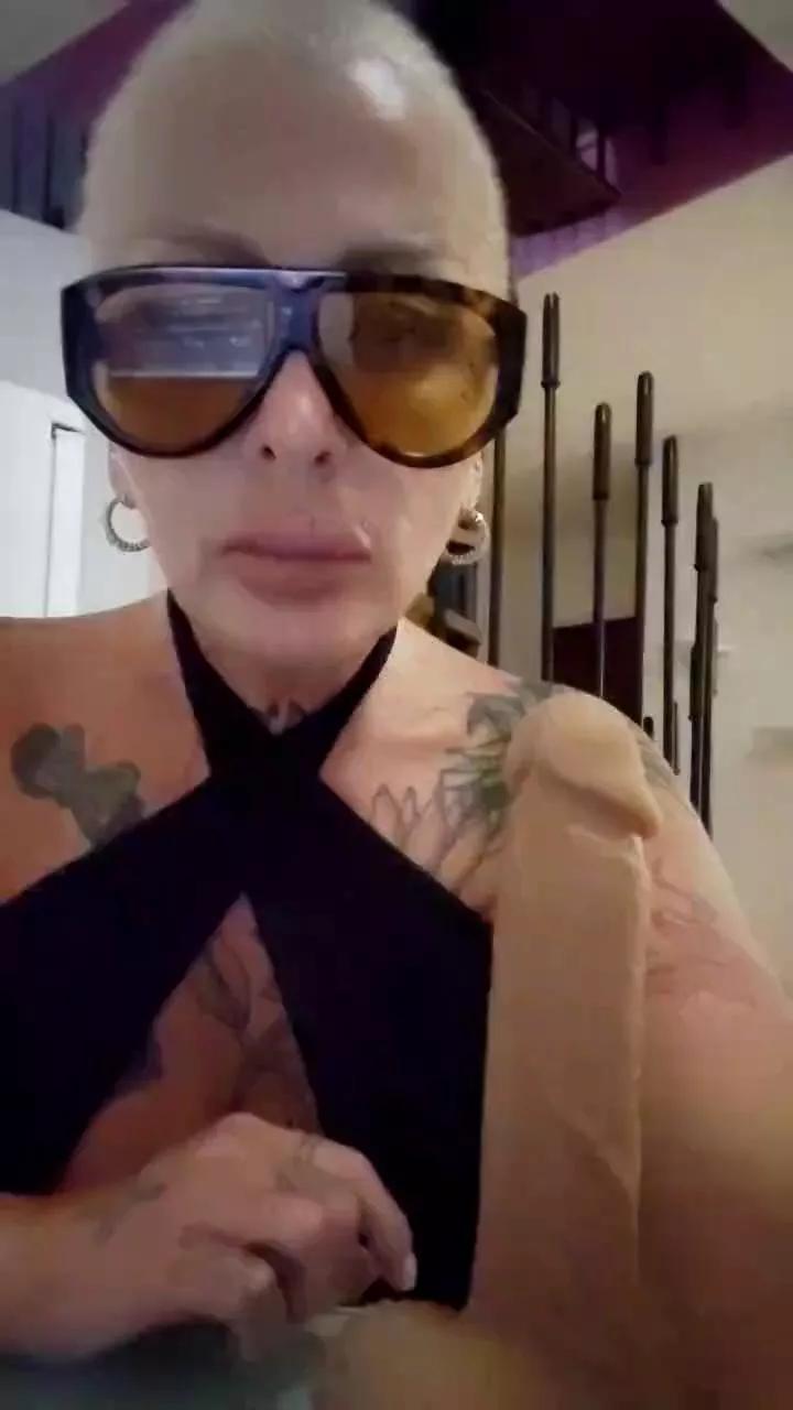 ASSERINA from Cam4