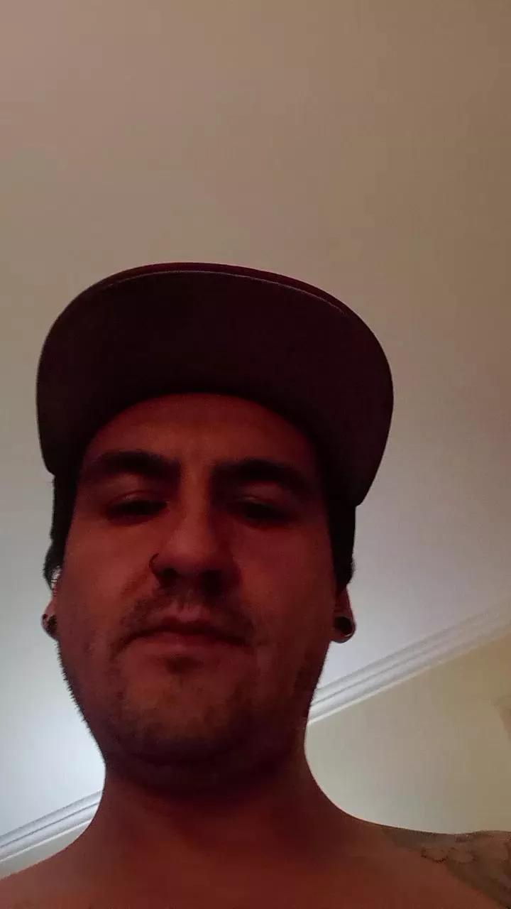Atoooobt webcams show profile image 