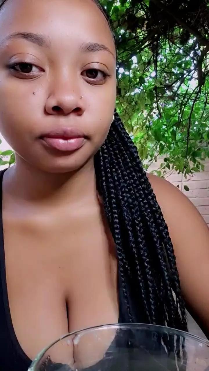 AudiaFrenchy webcams show profile image 