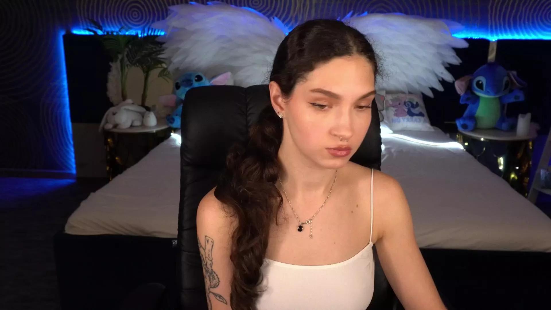 BabyFlowerr from Cam4